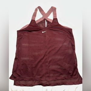 Nike - tank top - women’s size M - wine color